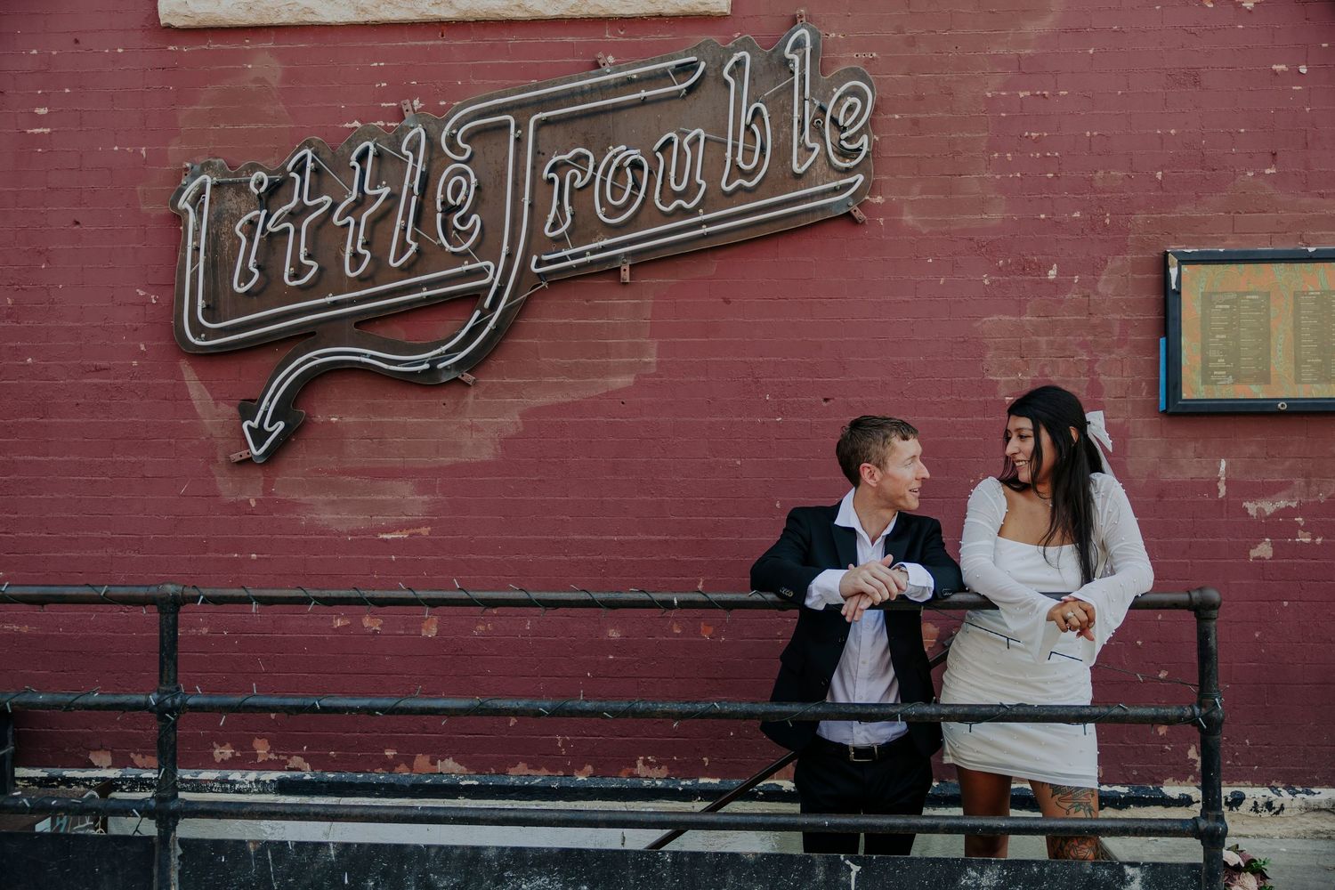 Elopement photography at courthouse in Downtown Austin