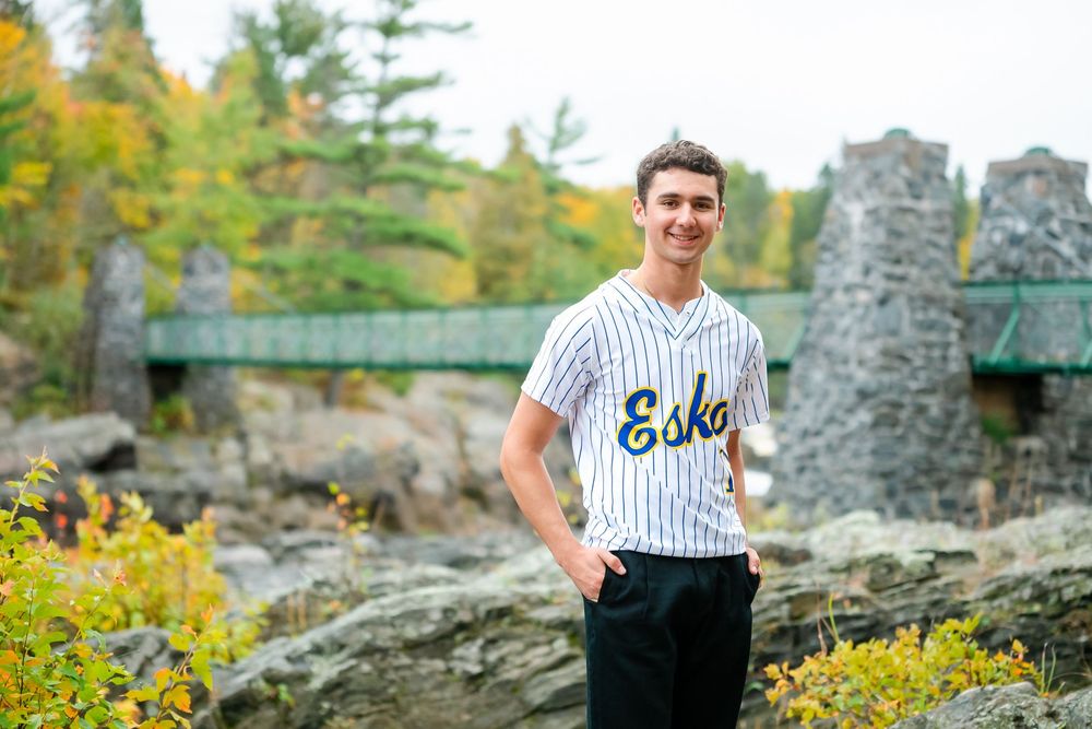 Fall senior photography session at Jay Cooke State Park