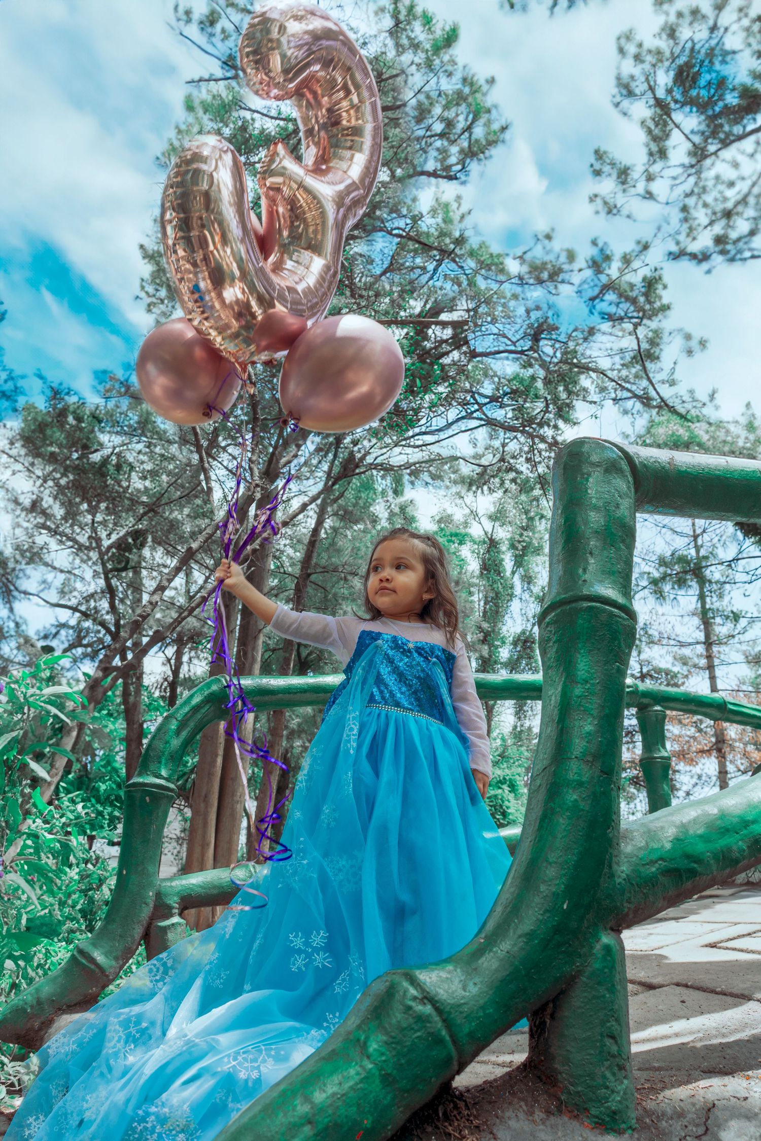 Sesión fotográfica infantil de fantasía temática en exteriores y parques de la CDMX.