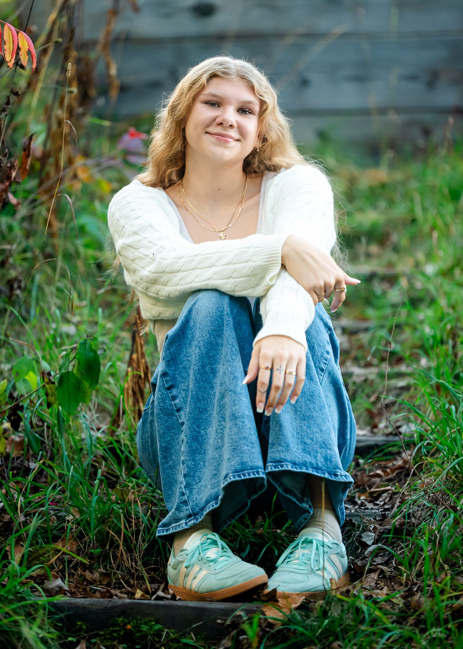 Senior photography session at Moose Lake MN Moose Head River, senior photographer