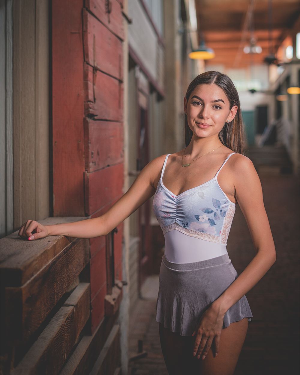 Female portrait of Caitlyn Steele at the Fort Worth Stockyards by Brian Balloon Media