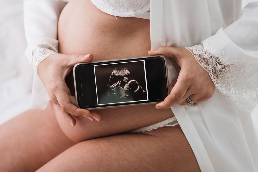 Maternity photoshoot Pembrokeshire Milford Haven