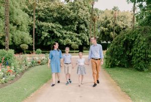 Séance famille avec enfants à Tarbes au Jardin Massey