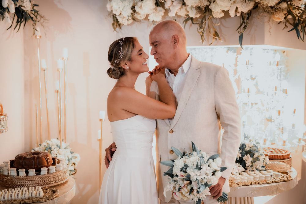 El amor brilla más en la Costa Caribe. Fotografía de bodas en Valledupar y Cesar para recuerdos que nunca se desvanecen.
