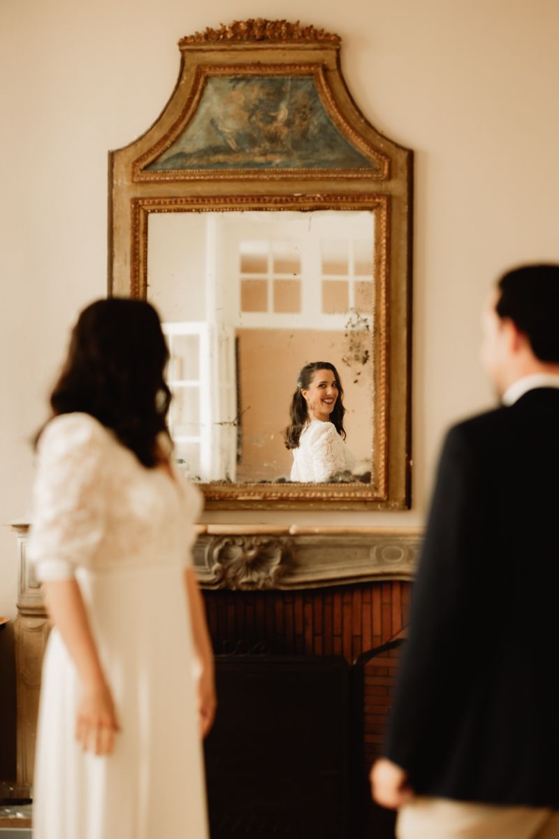 Couple de mariés durant leur mariage en Bretagne