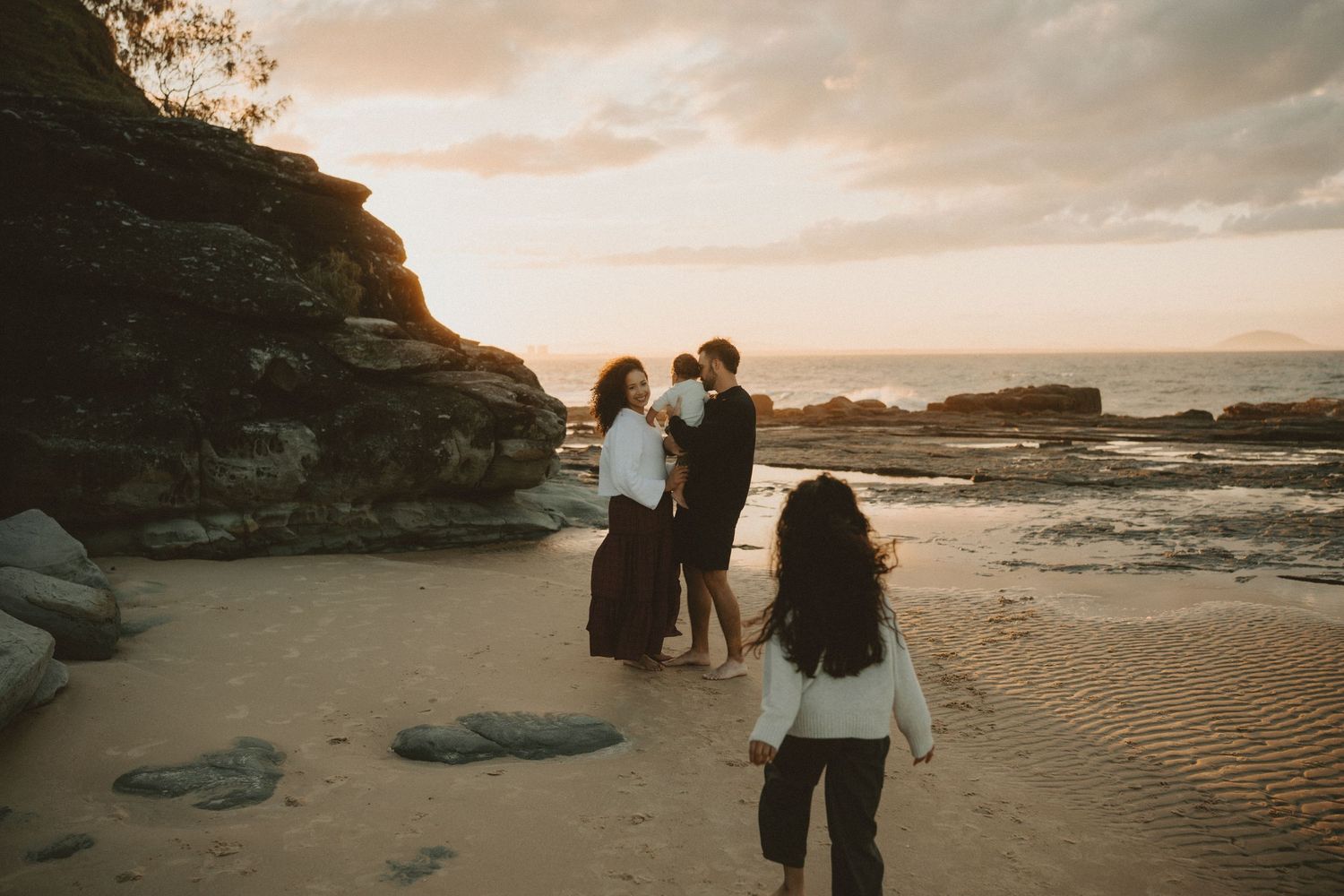 Documenting all walks of life, weddings, maternity, newborn and family photography. Sunshine Coast