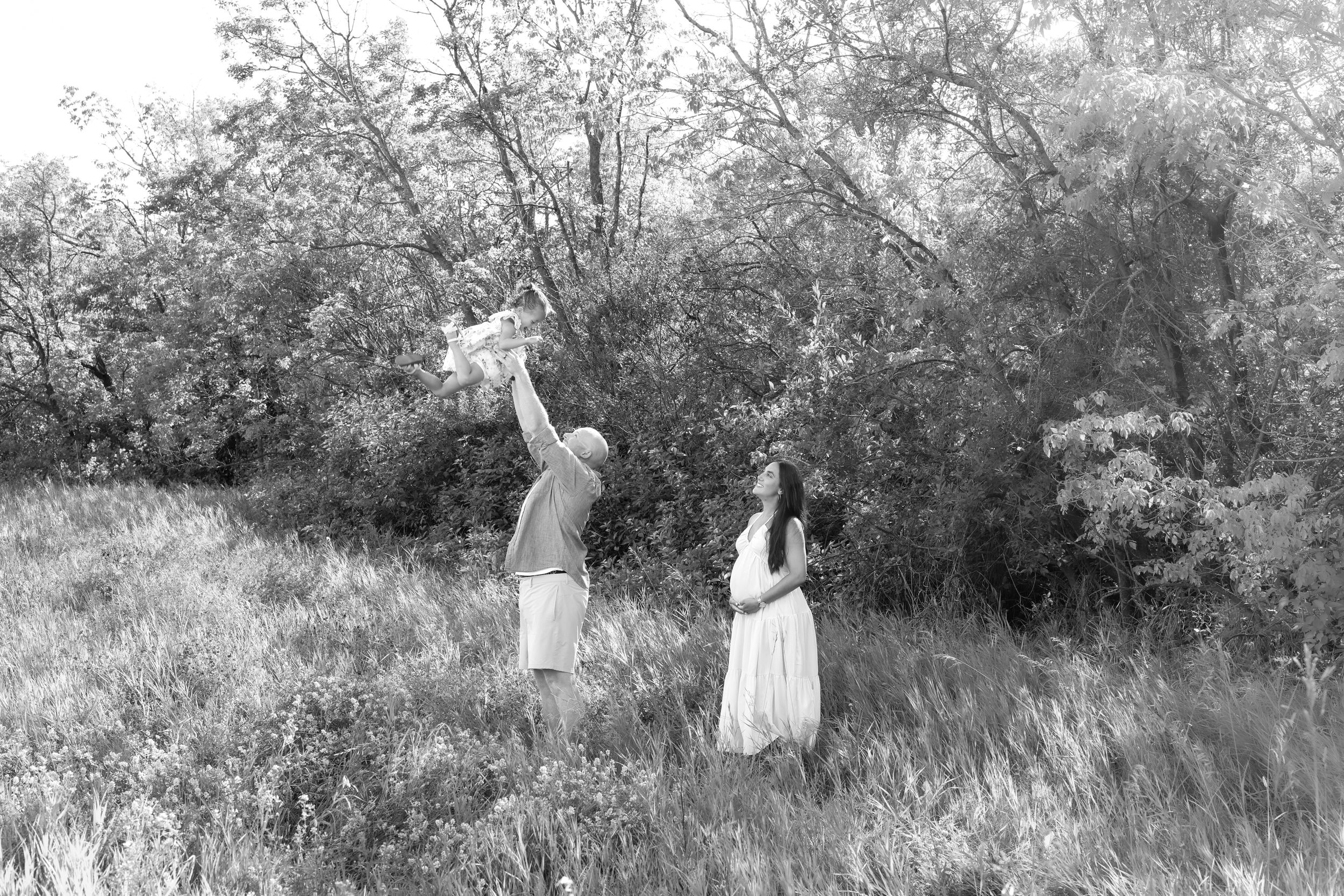 Edmonton Based Maternity Photographer