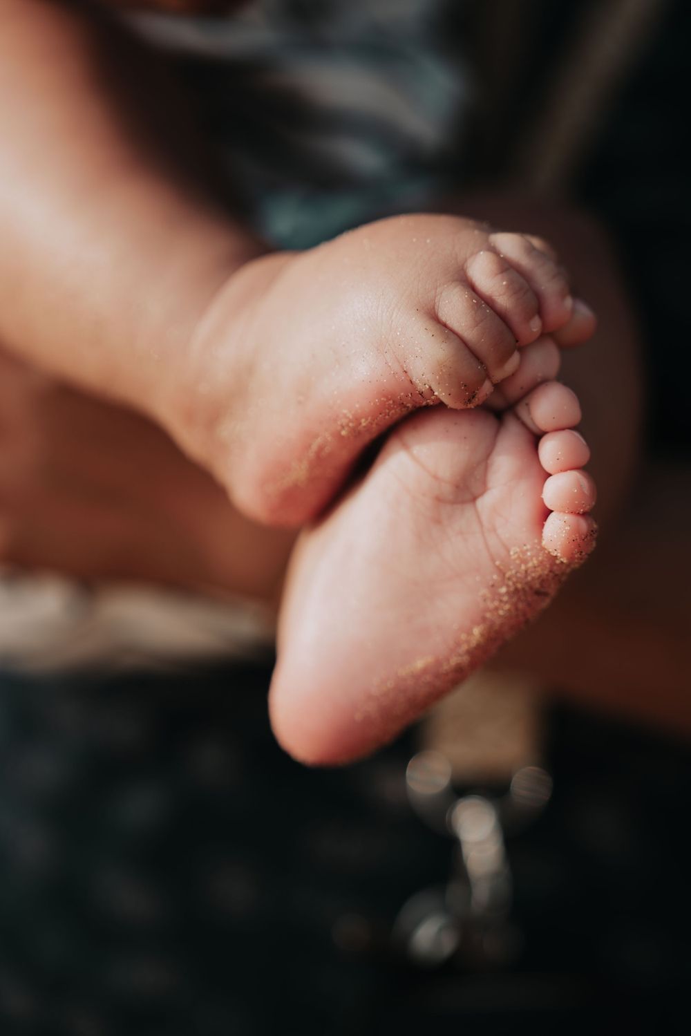 Petits pieds de bébé, séance nouveau-né