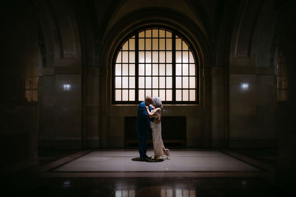 Wedding photography. Chicago photographer. City Hall Wedding Chicago.