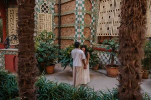 Romantic Barcelona couple session at Casa Vicens