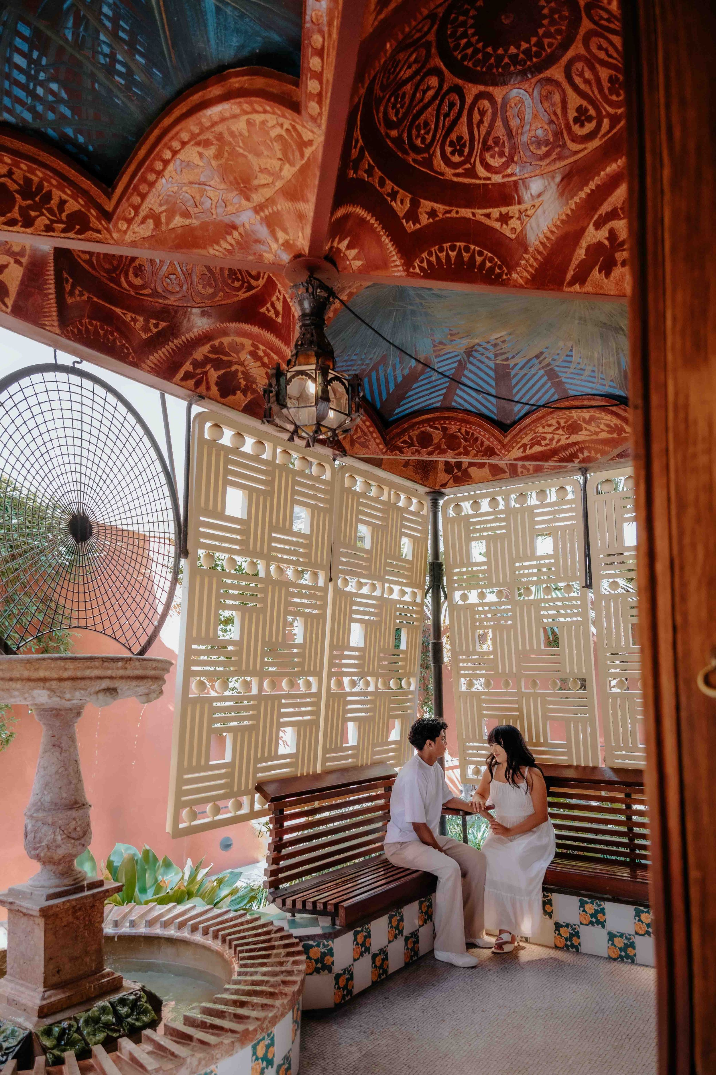Elegant couple portraits at Casa Vicens, Barcelona
