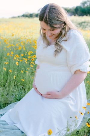 Texas wildflower maternity photos