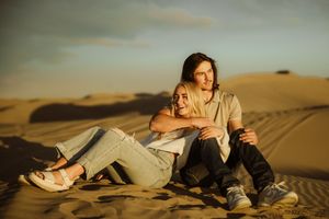 Couples engagement photography; Copyright: Myranda Smith Photography