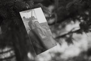Engagement couple photography; Copyright: Myranda Smith Photography