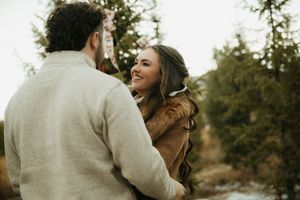 Couples engagement photography; Copyright: Myranda Smith Photography