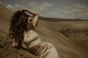 Model portrait photography; Copyright: Myranda Smith Photography