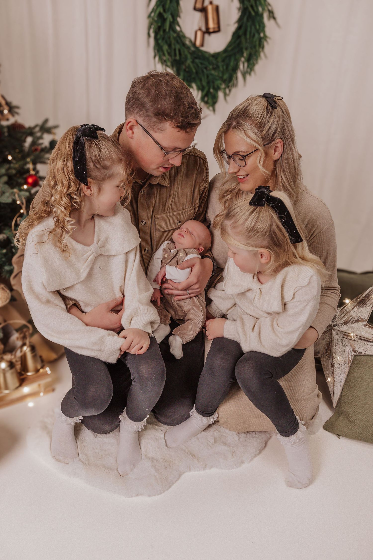 Christmas photoshoot in norwich by snapsbyleigha