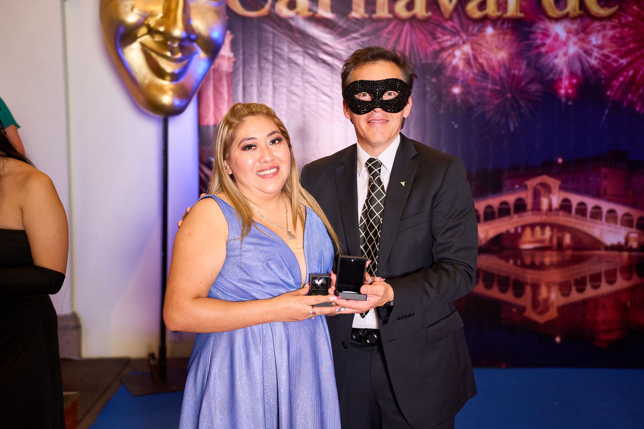 Entrega de reconocimiento por antigüedad en kensa logistics