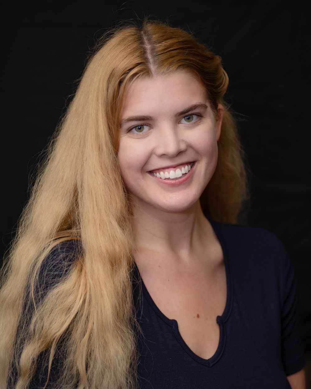 Anna headshot