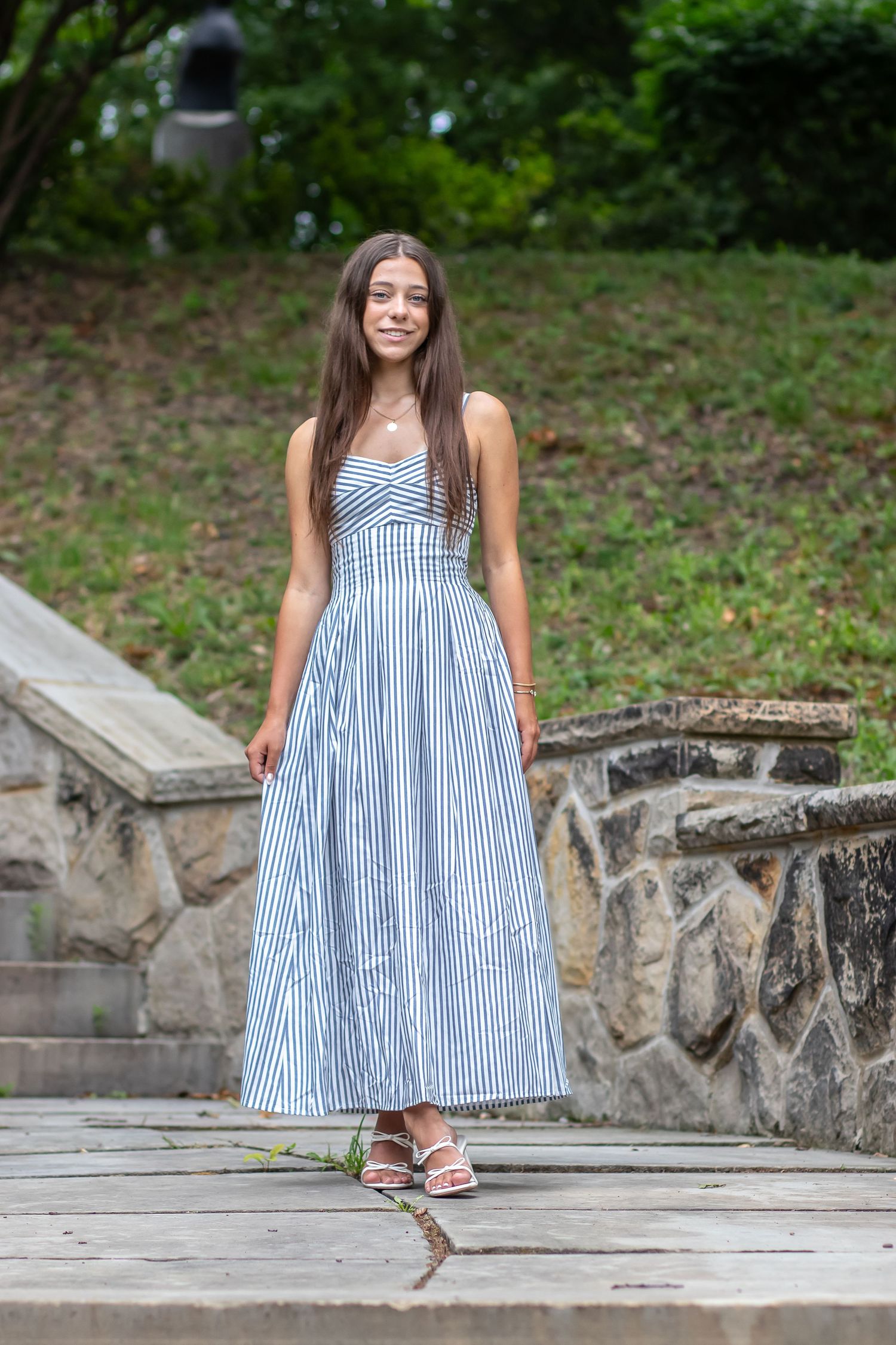 Senior photo sessions at the Italian Gardens in Cleveland.