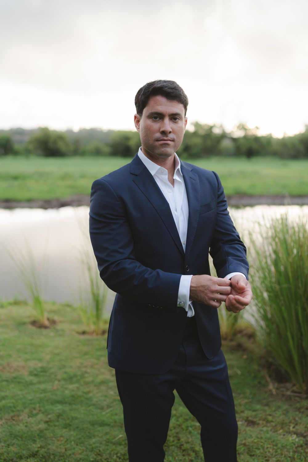 groom portraits before eloping on Kauai