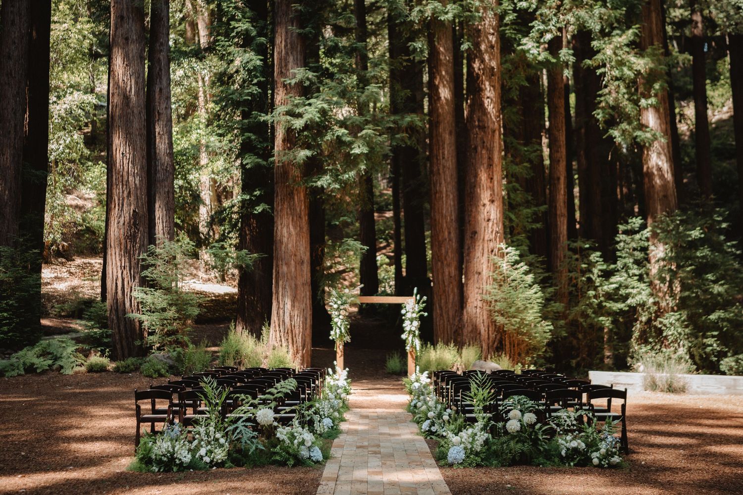 waterfall lodge ceremony space