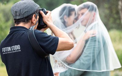 Hochzeitsfotograf Pavel Wachowski fotografiert Brautpaar Paarshooting