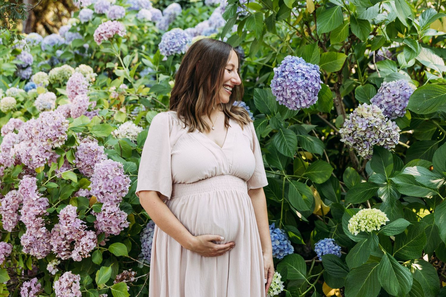 Maternity photos Filoli second trimester summer