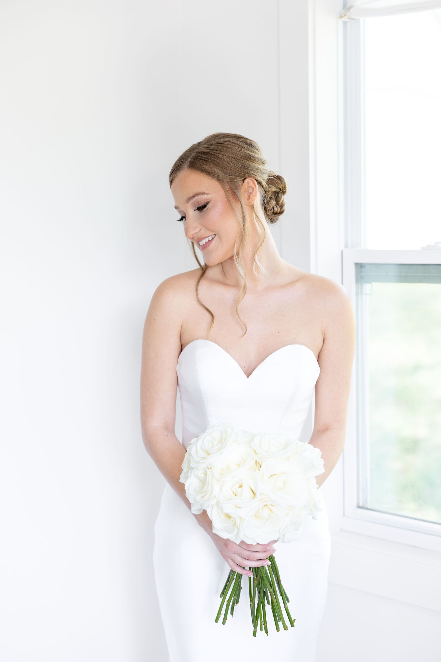 Light and airy wedding and engagement photography by Julia and Sean Photography
 serving Dayton, Columbus, Cincinnati, Ohio, and beyond.