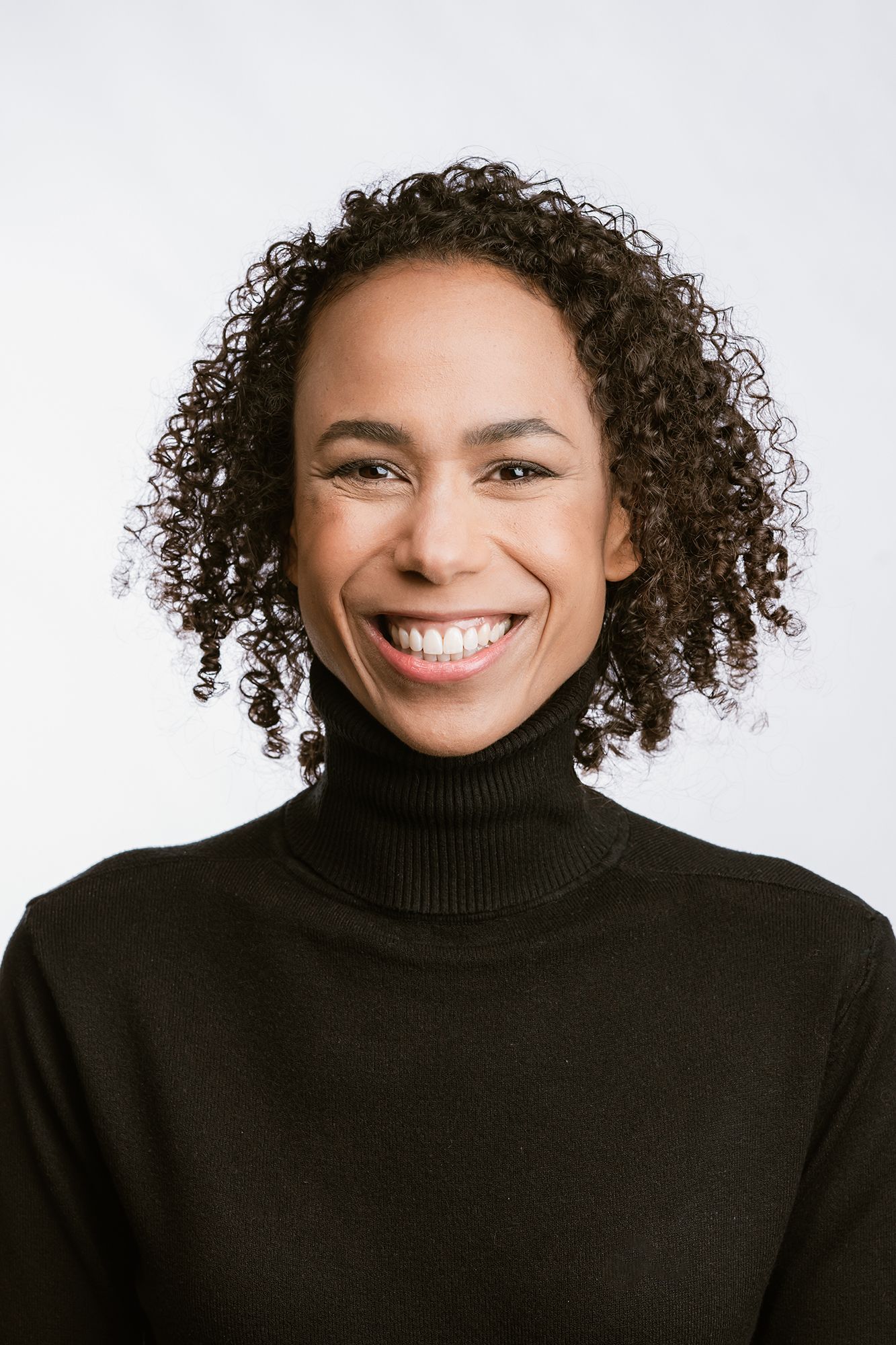Studio portret van een vrouw voor professioneel gebruik in de business wereld