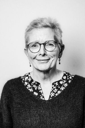 Studio portret van een dame in zwart wit voor professioneel gebruik door Bart Boodts Photography