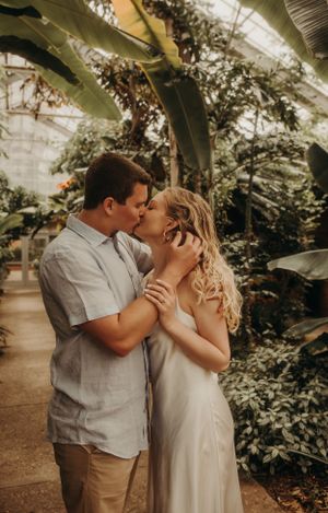 Michigan Engagement Photographer | Creative Art By Bree