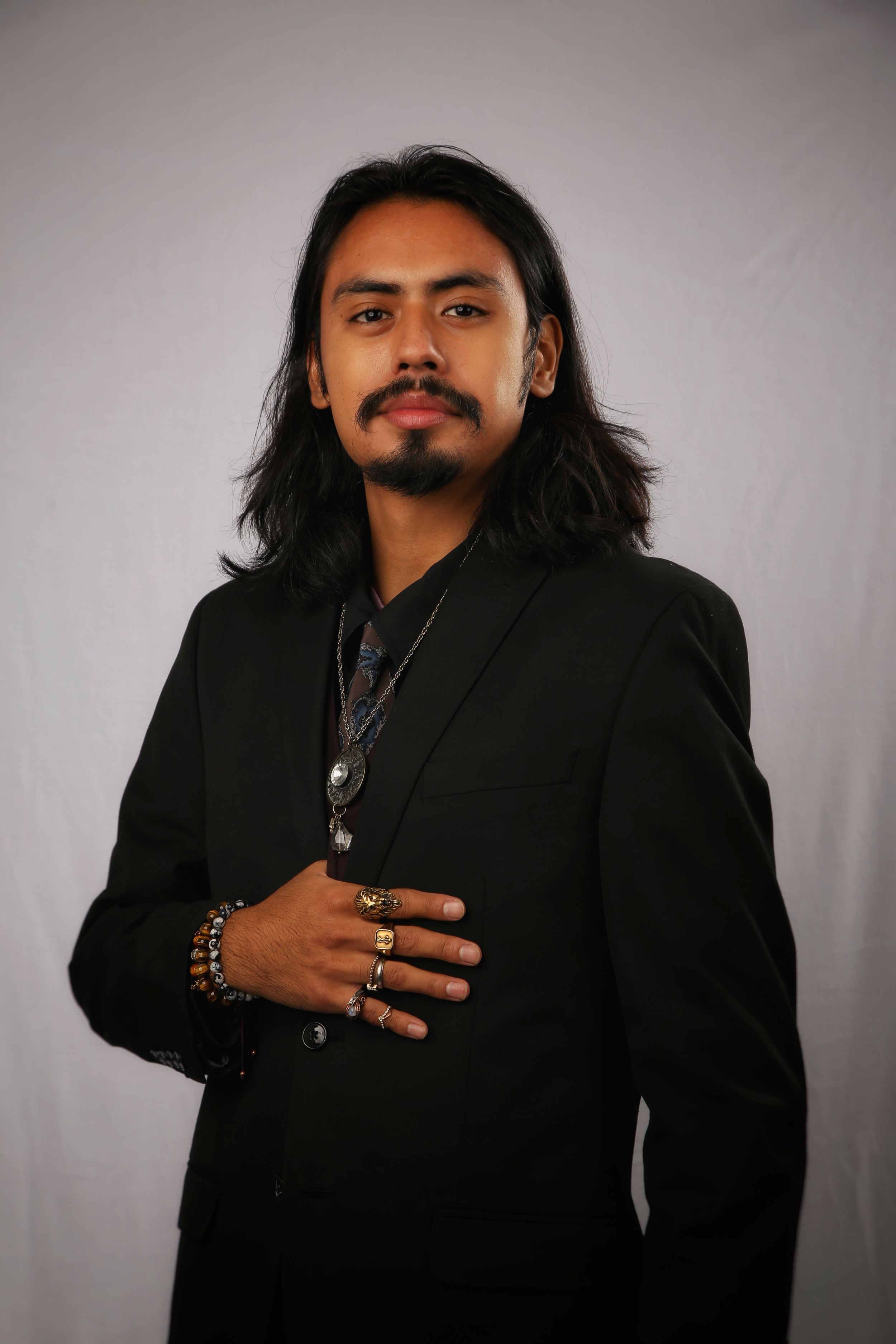 portrait, individual portrait, cinematic portraits, artistic, headshot, on-location headshot, de leon studios, de leon, omar de leon
