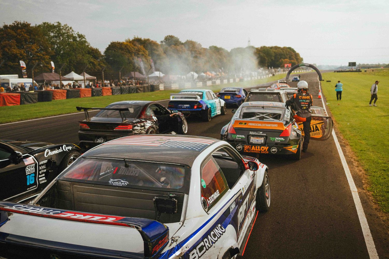 LZ WORLD TOUR start line
