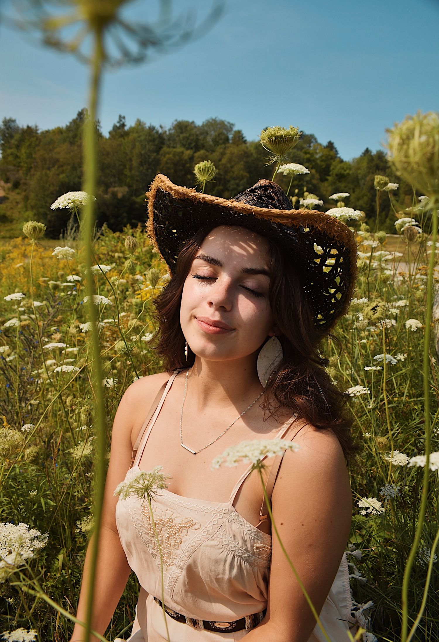 Senior Session, senior photographer, Senior photoshoot, Maine, Millinocket, Photographer, Photoshoot, Maine Photographer, Maine photoshoot