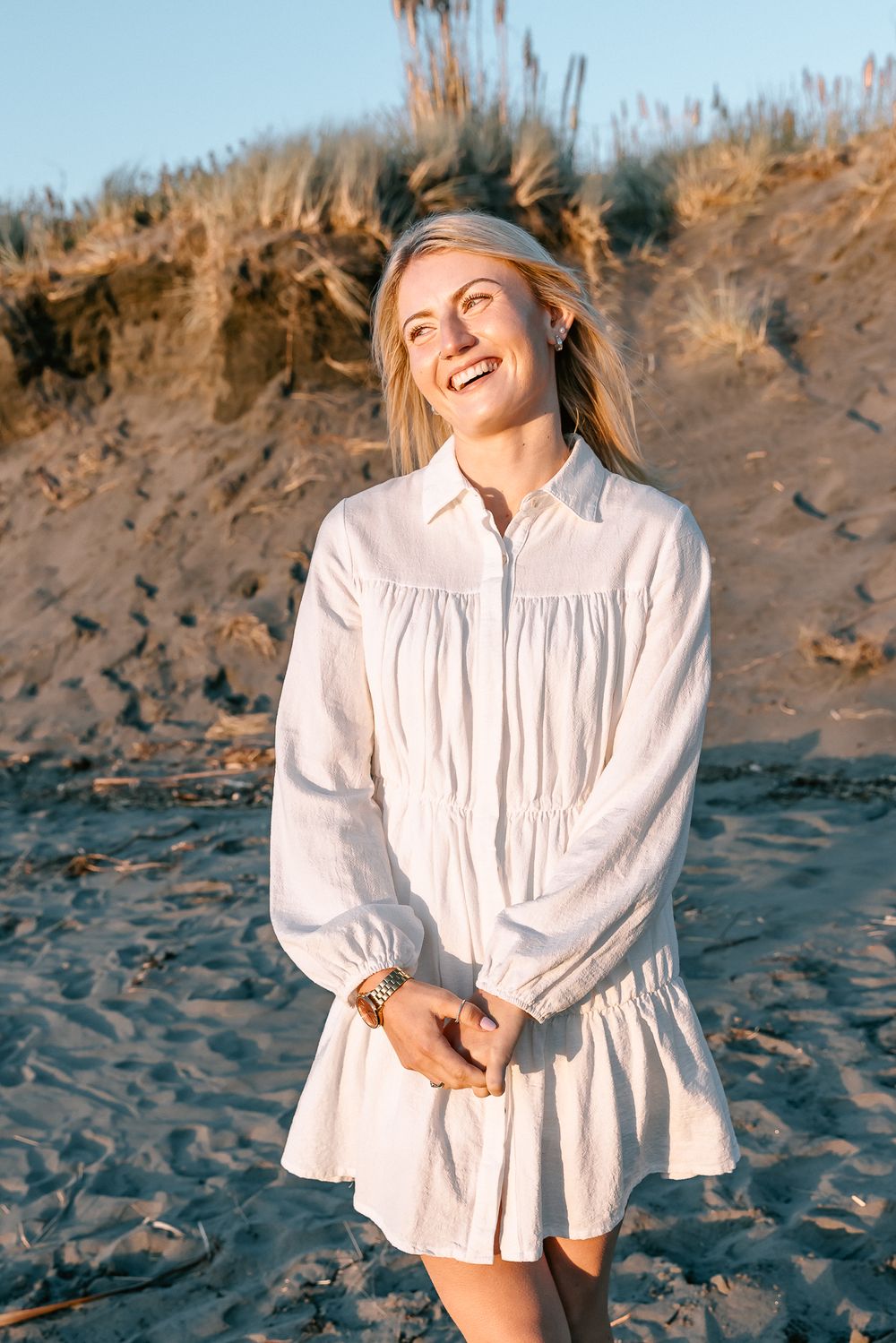 Photo of a senior girl at a beach