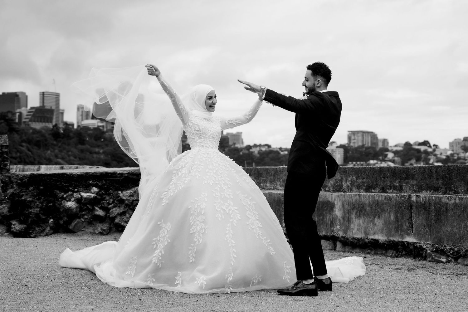 Dreamlife Wedding Photography Sydney photographs a beautiful wedding at Aqua Luna Waterfront Dining in NSW, Australia