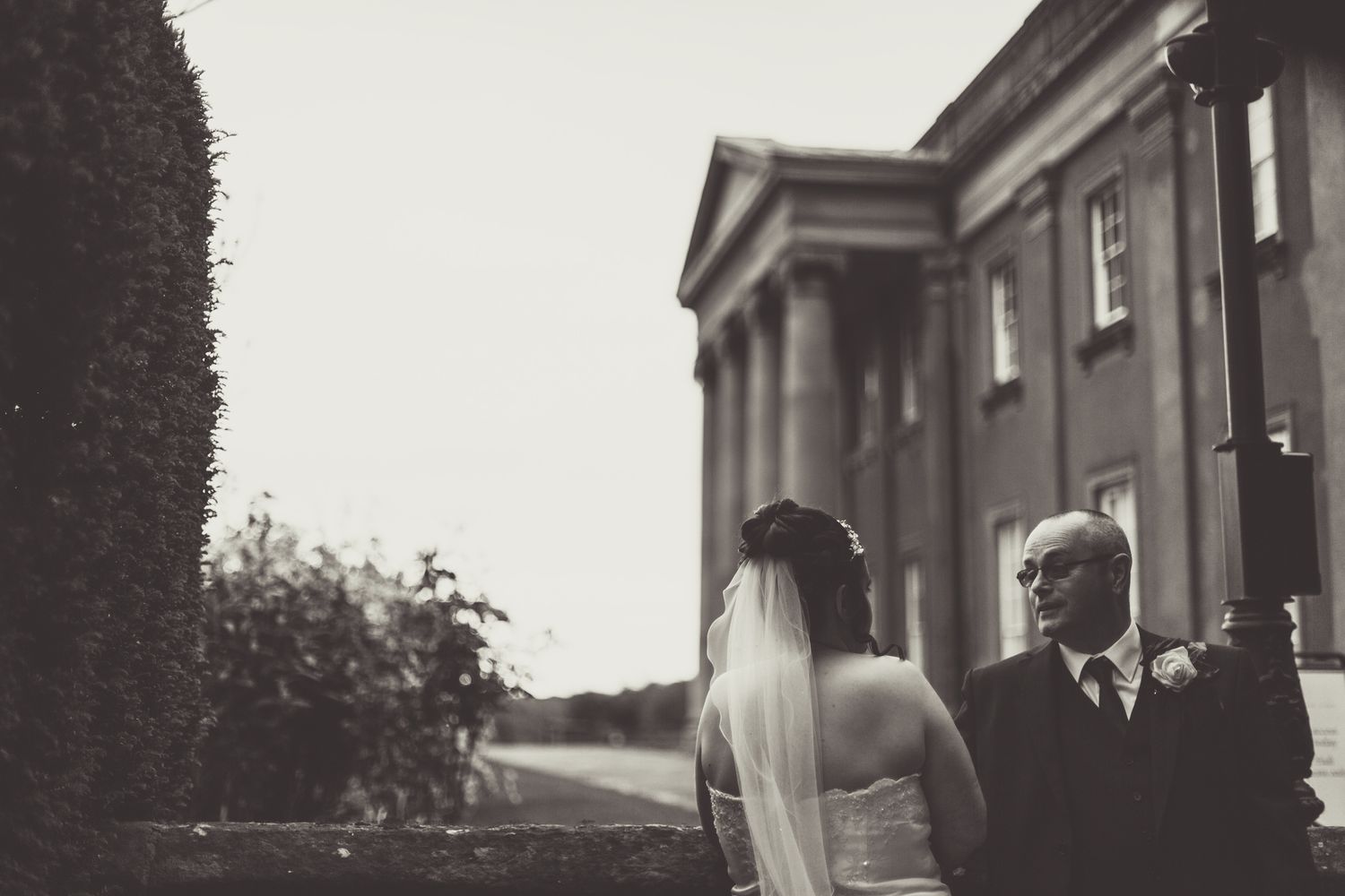 Couple having photos taken at Himley Hall. A beautiful location for wedding photography