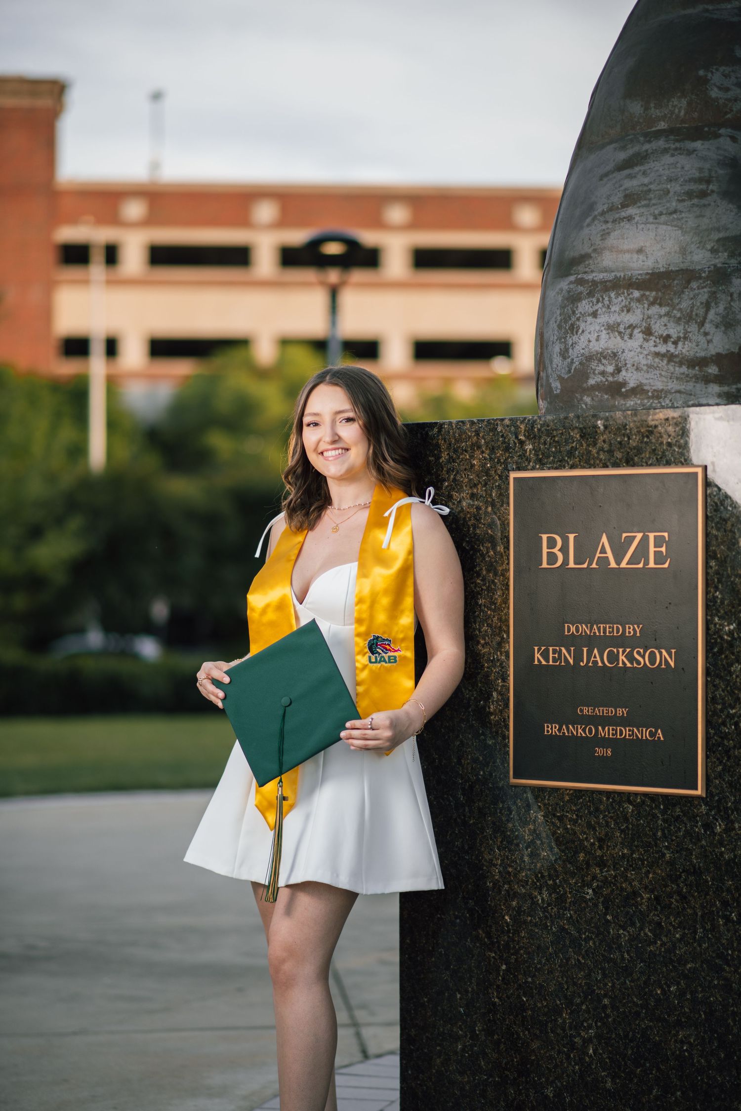 Birmingham Alabama senior portraits, Birmingham portrait photographer, professional senior portrait photographer, affordable senior portrait