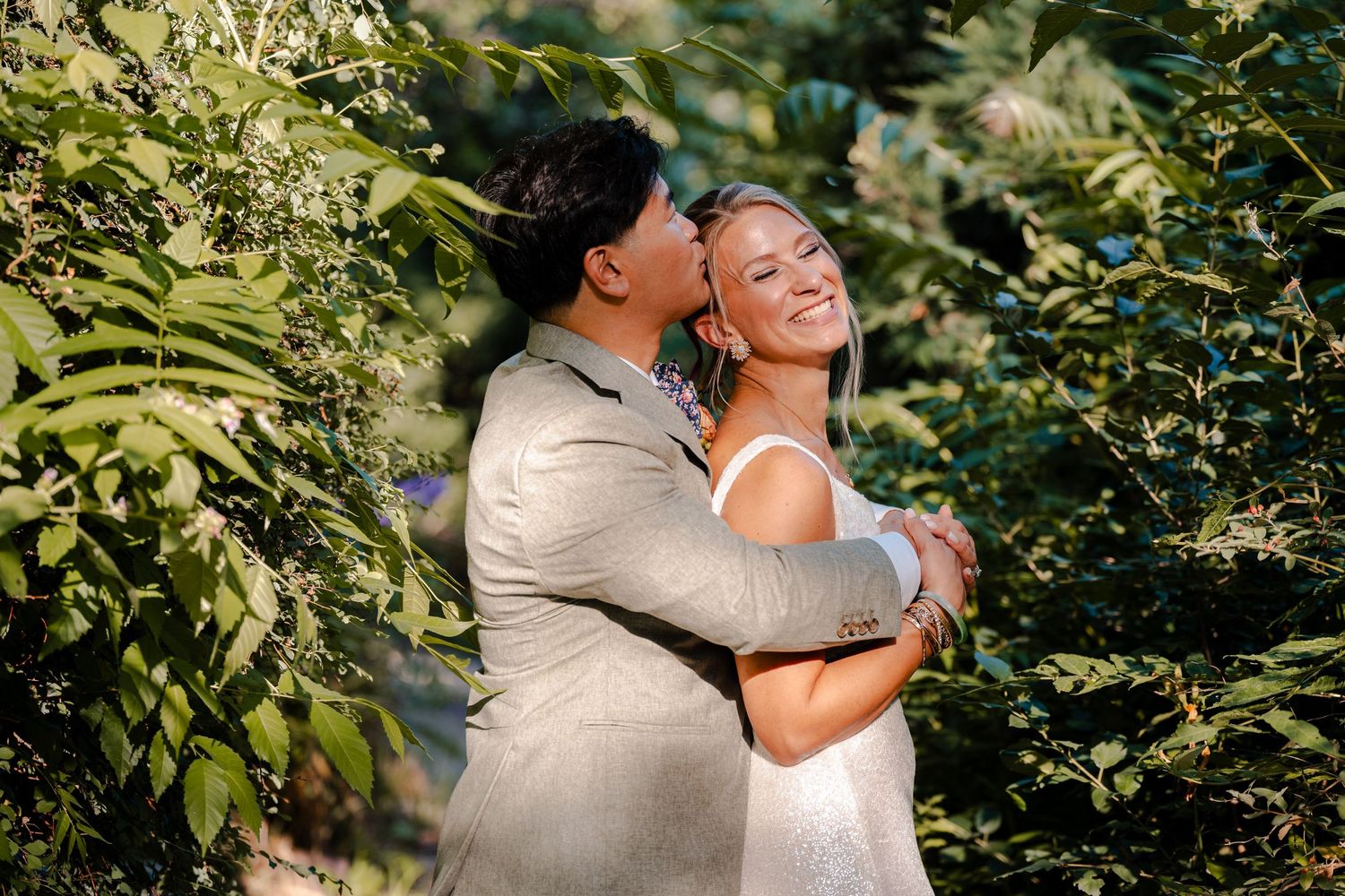 Beautiful Wedding at the Halverson House in Waterford Wisconsin
