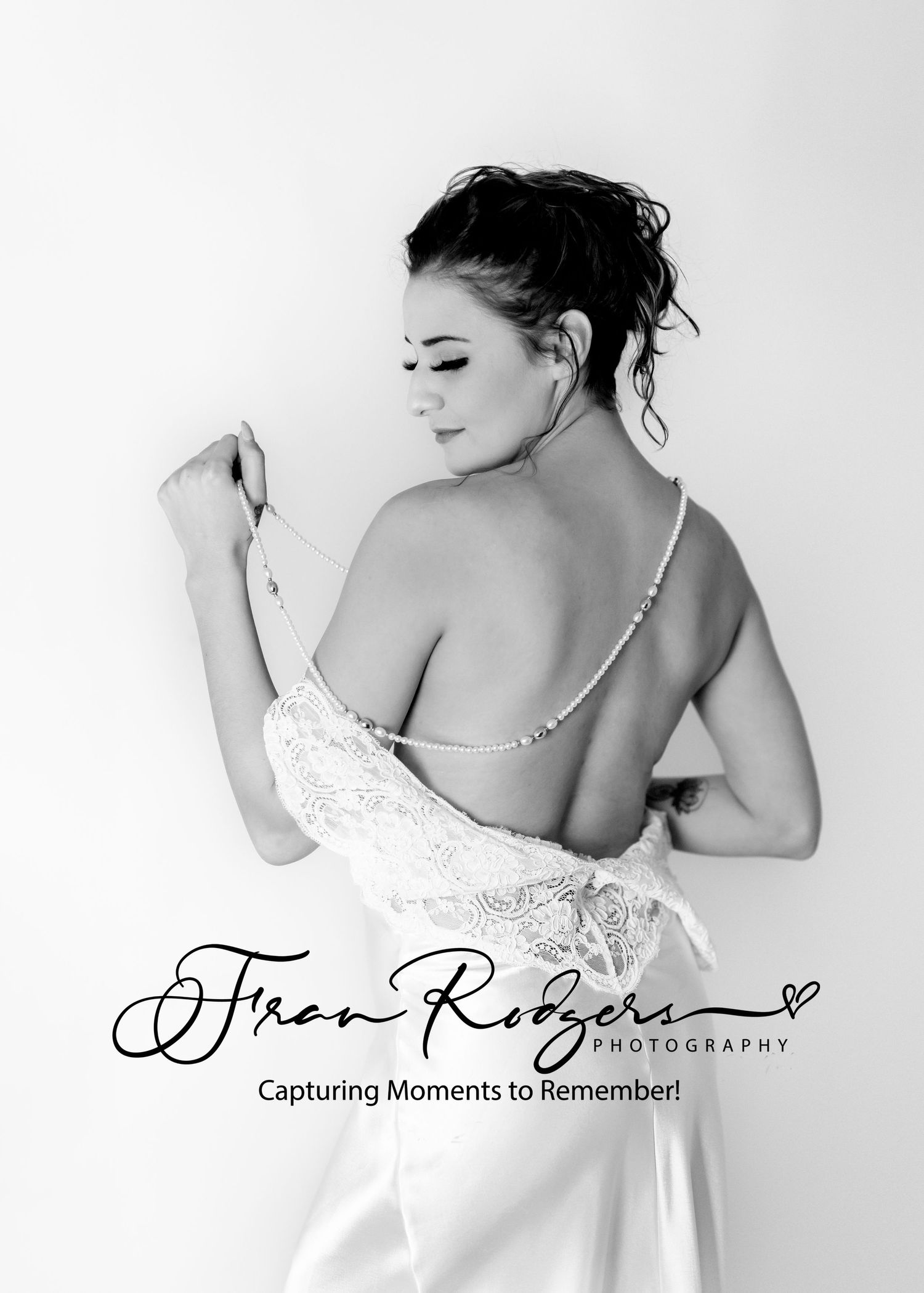 Fran Rodgers Photography - Boudoir Photographer in Grande Prairie Alberta canada
 
Boudoir Photographer Grande Prairie Albe