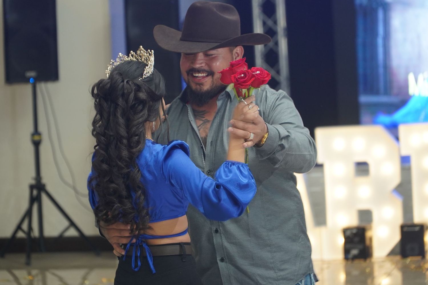 dallas quince photographer quinceanera photography packages quince photographer near me quince dollar dance