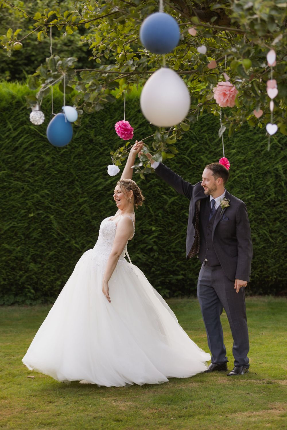 Wedding dance in garden