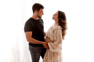 coppia di innamorati che si guardano