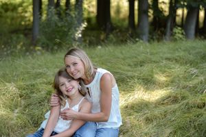 family, professional, photography, outdoor, scenic, kids, photo session, mom, dad, love, hugs, kisses, flowers, greenery, new york, upstate