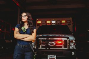 emergency responder photos, senior photography, ambulance, city of bradford firefighters