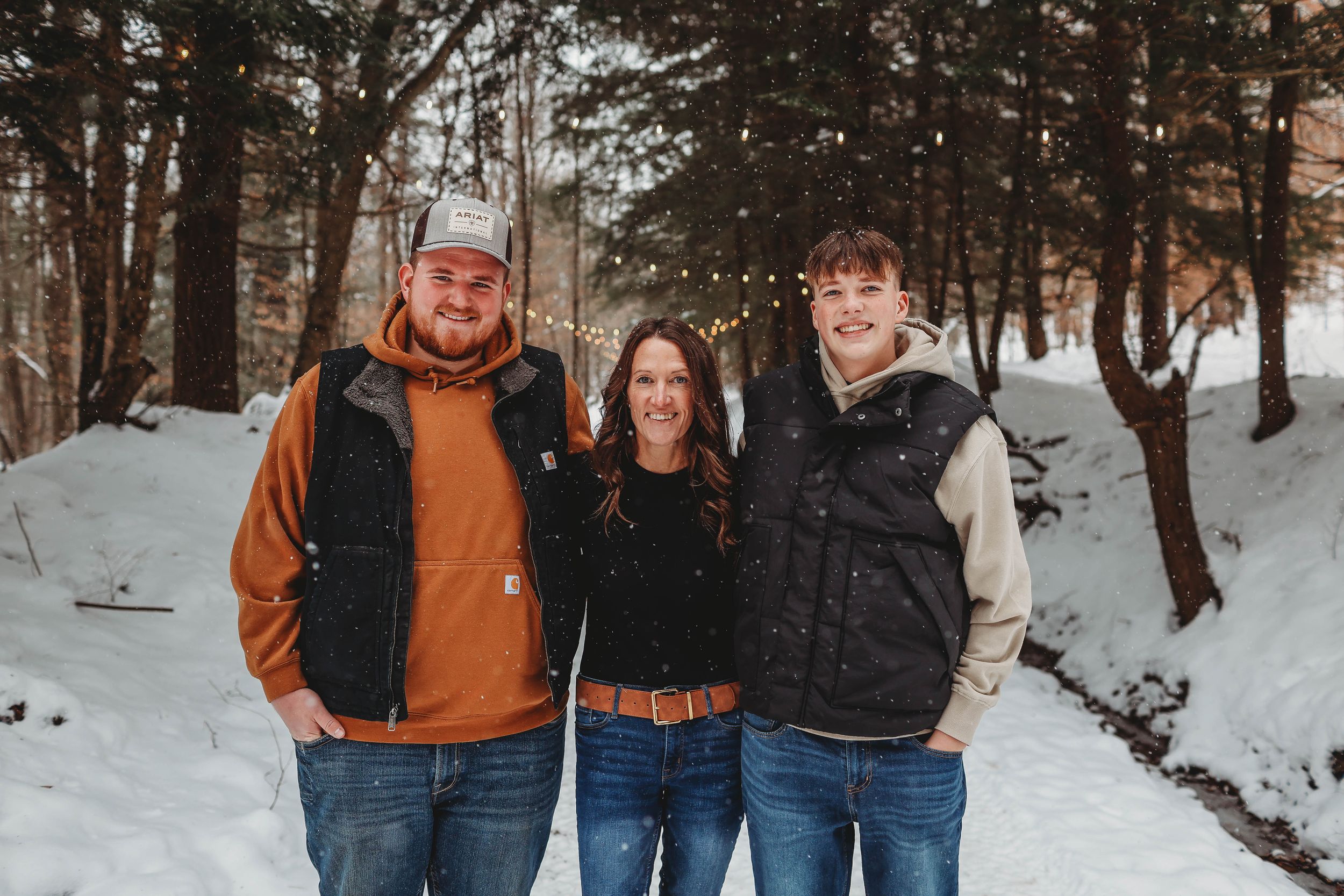 mother and son snow photoshoot, snow, winter, teen boys