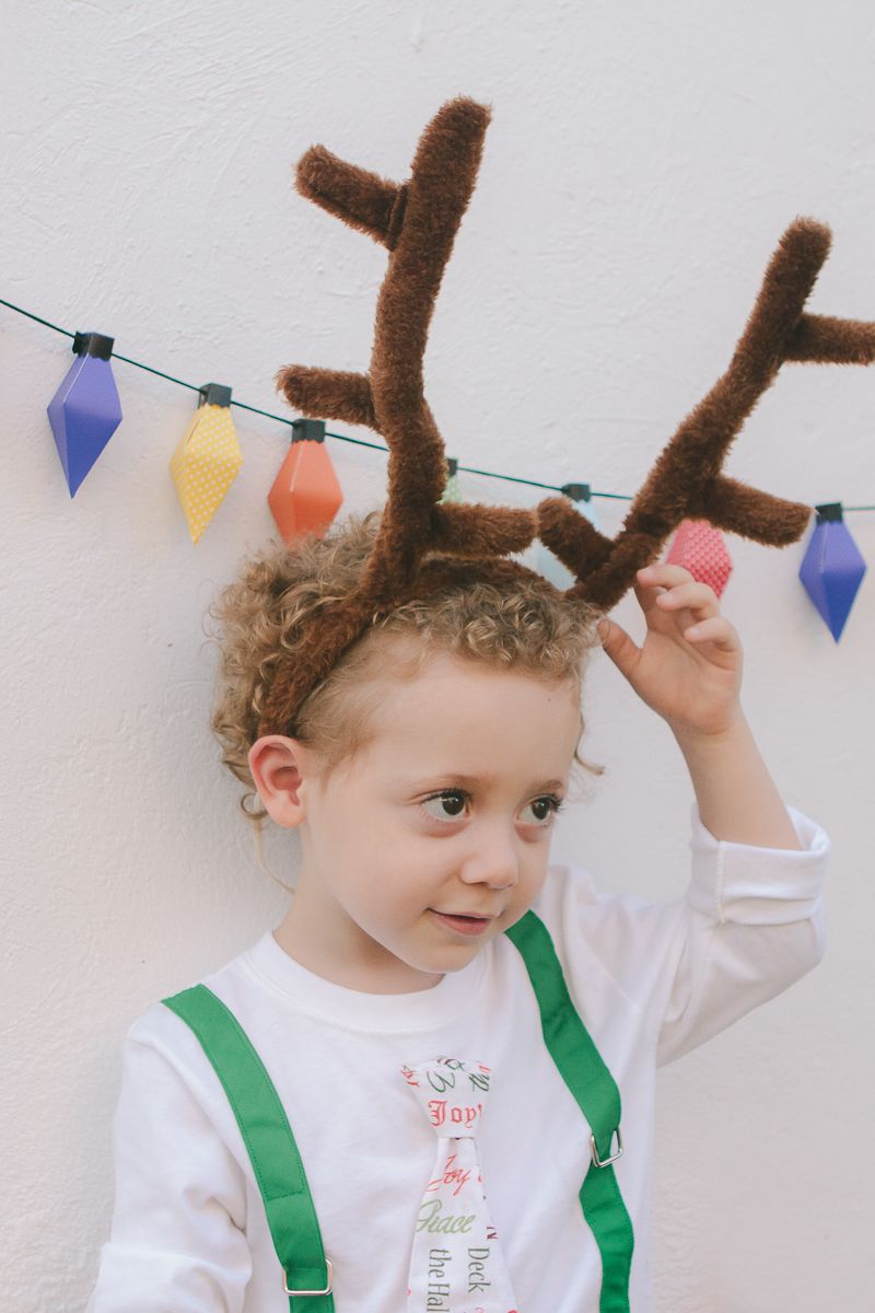 Holiday mini family portraits in NYC by family photographer Paula Brearley, perfect for holiday cards