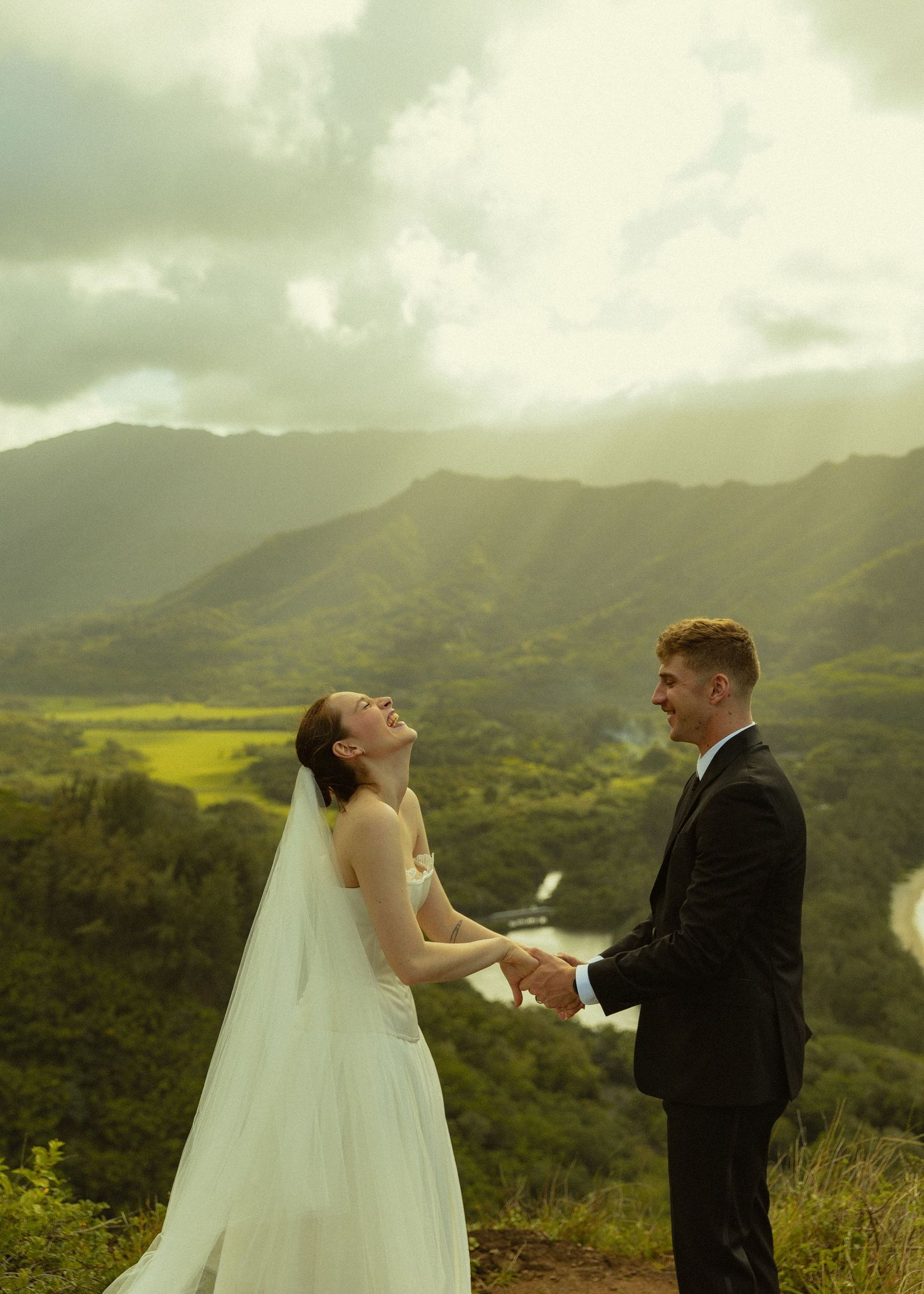 o'ahu photographer, Hawaii photographer, couples photographer, travel photographer, cinematic, storytelling, couples