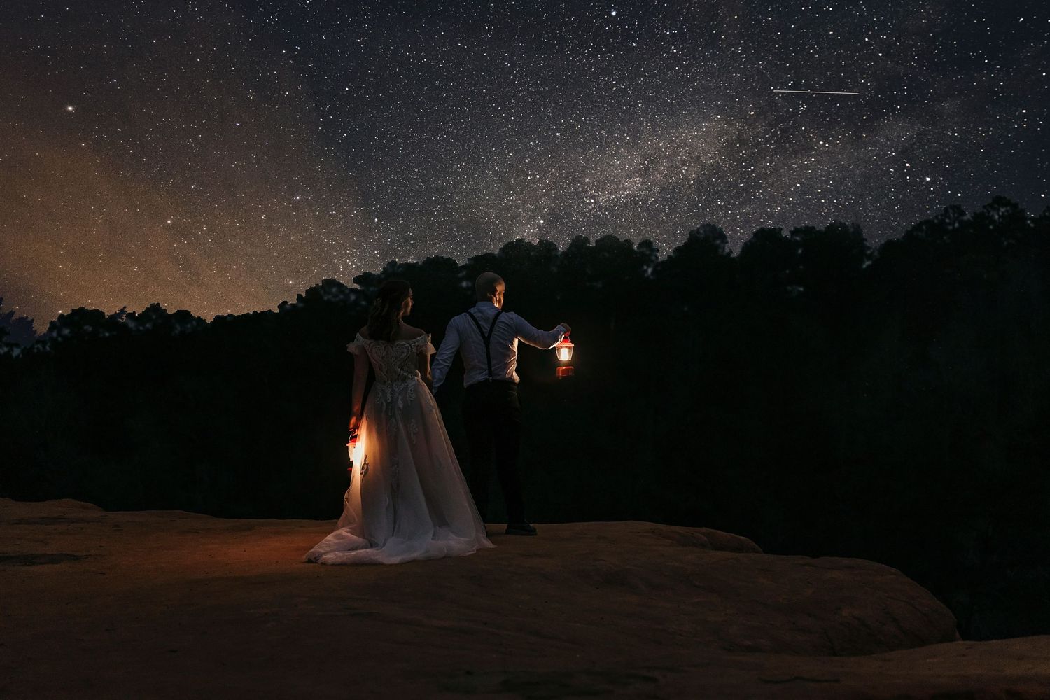 milky way elopement, desert elopement, northern lights elopement